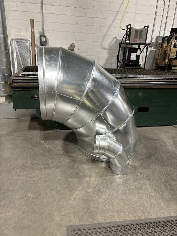 Large spiral duct elbow fitting