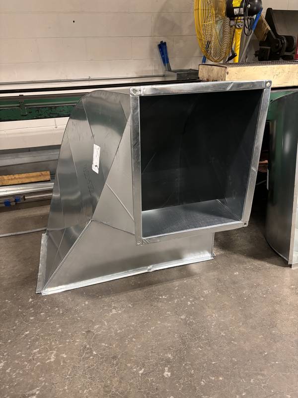 Rectangular duct transition