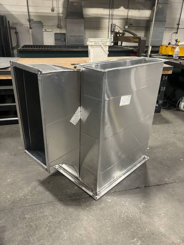 Large rectangular duct elbow