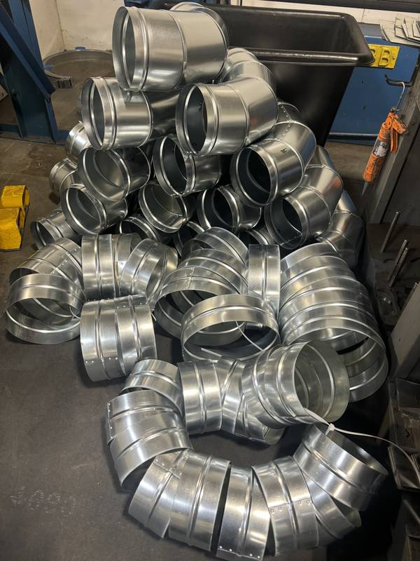 Spiral duct elbows and fittings